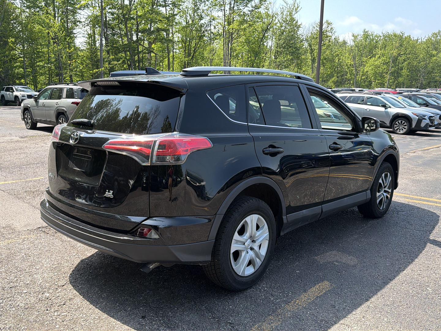Used 2018 Black Toyota LE image 8