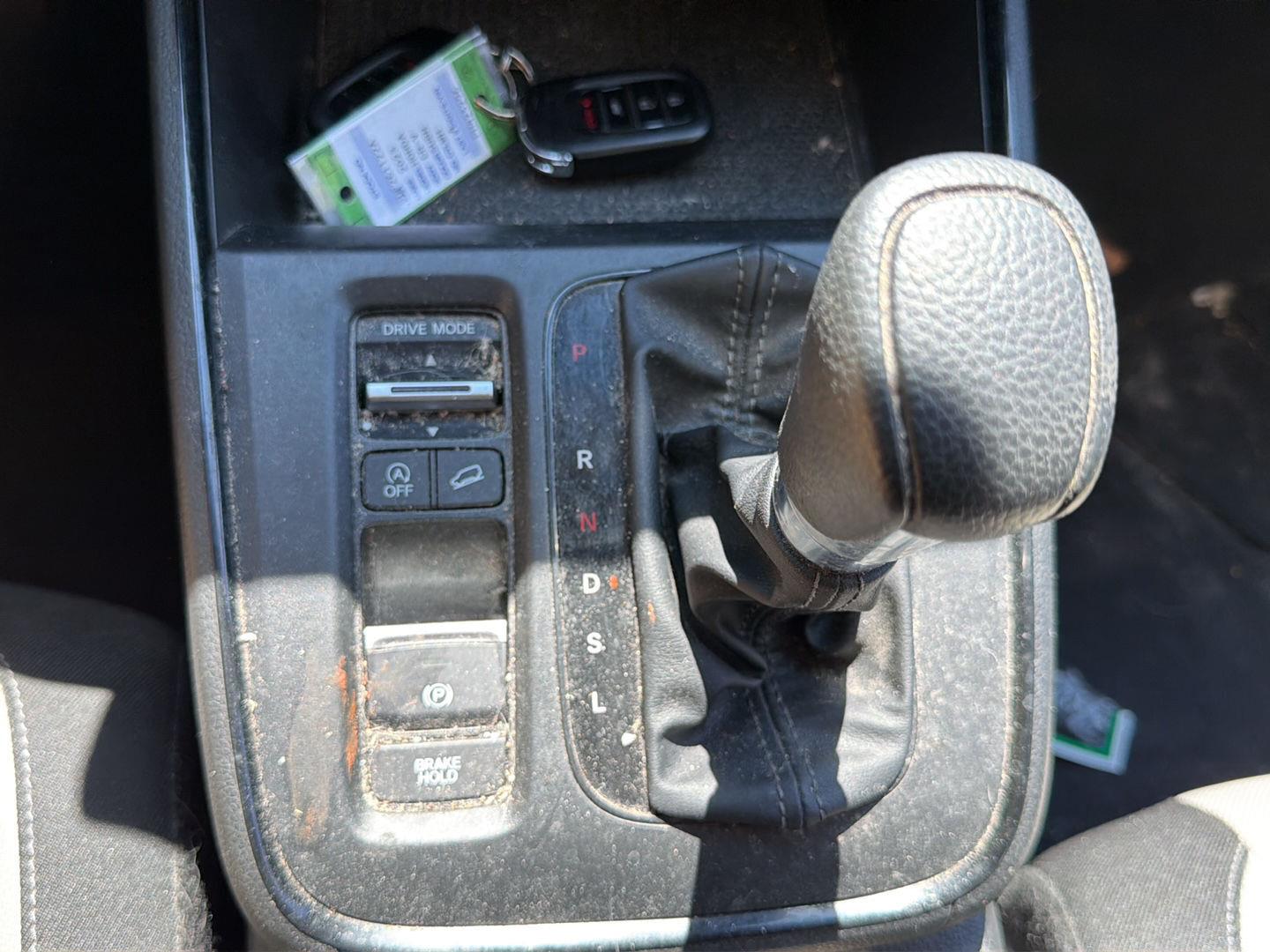 Used 2023 Platinum White Pearl Honda LX image 17