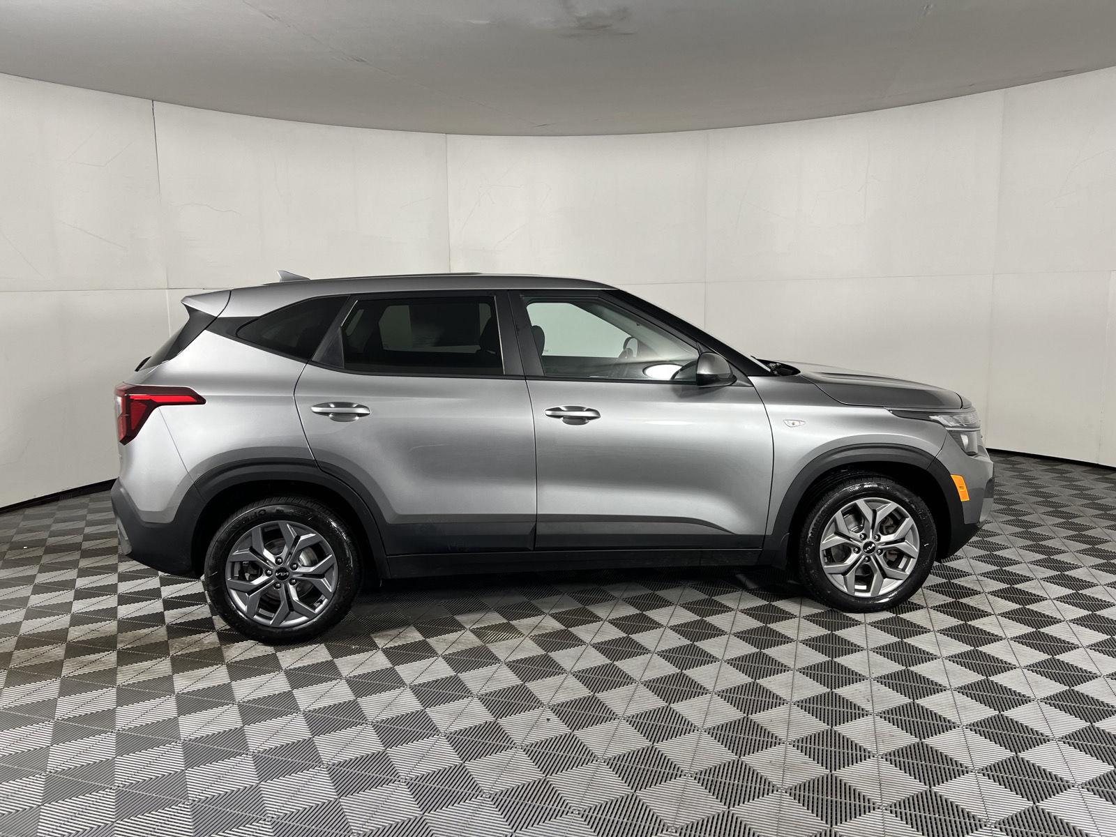 Used 2024 Steel Gray Kia LX image 8