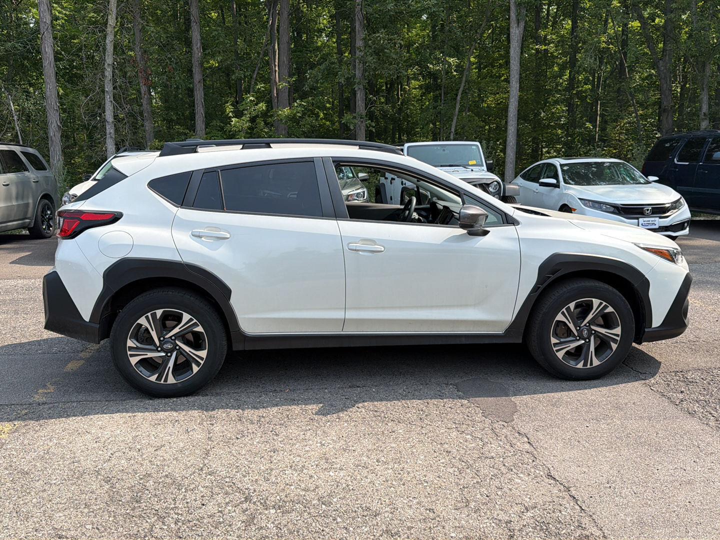 Used 2024 Crystal White Pearl Subaru Premium image 6