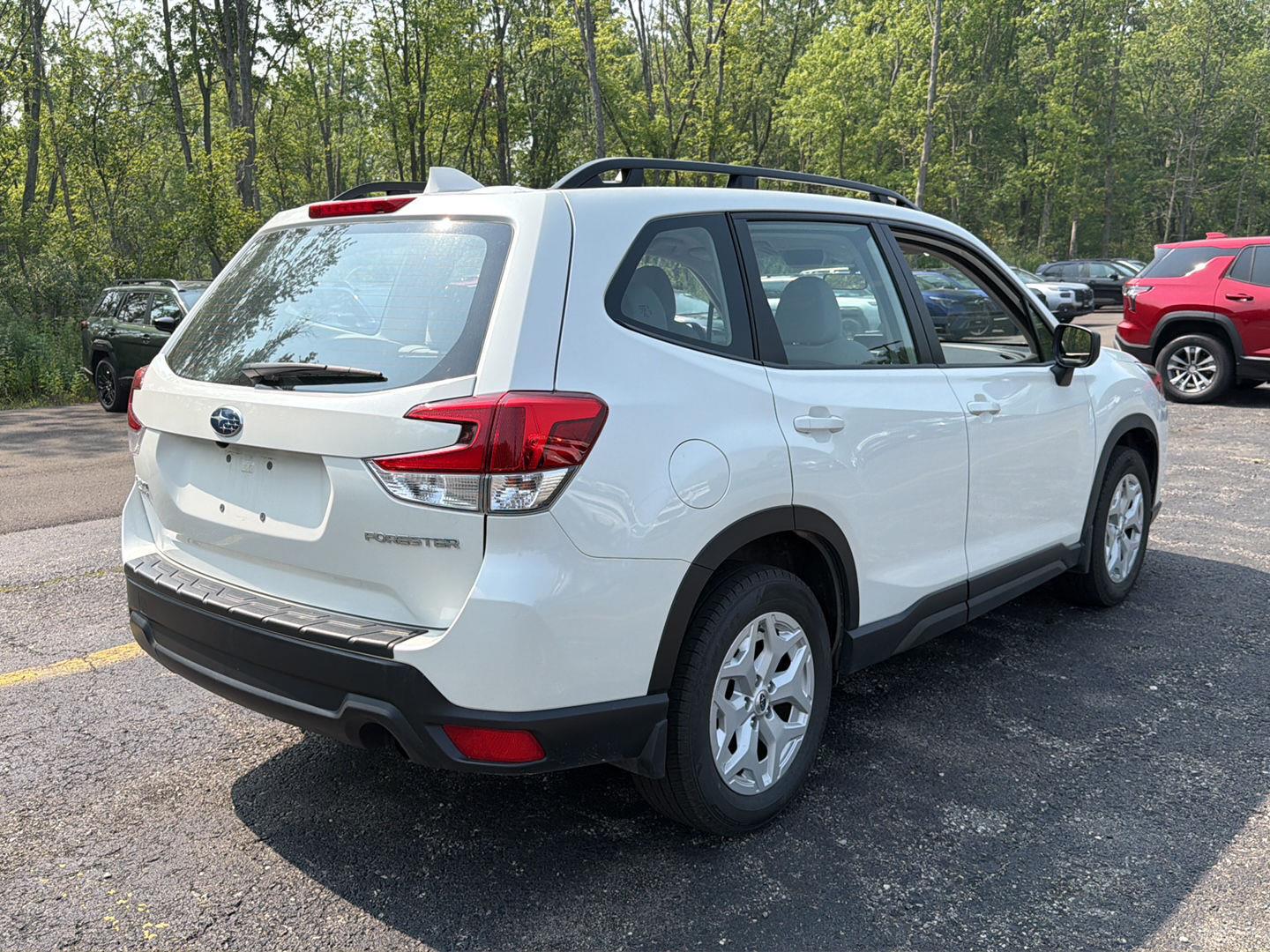 Certified Used 2022 Crystal White Pearl Subaru  image 7