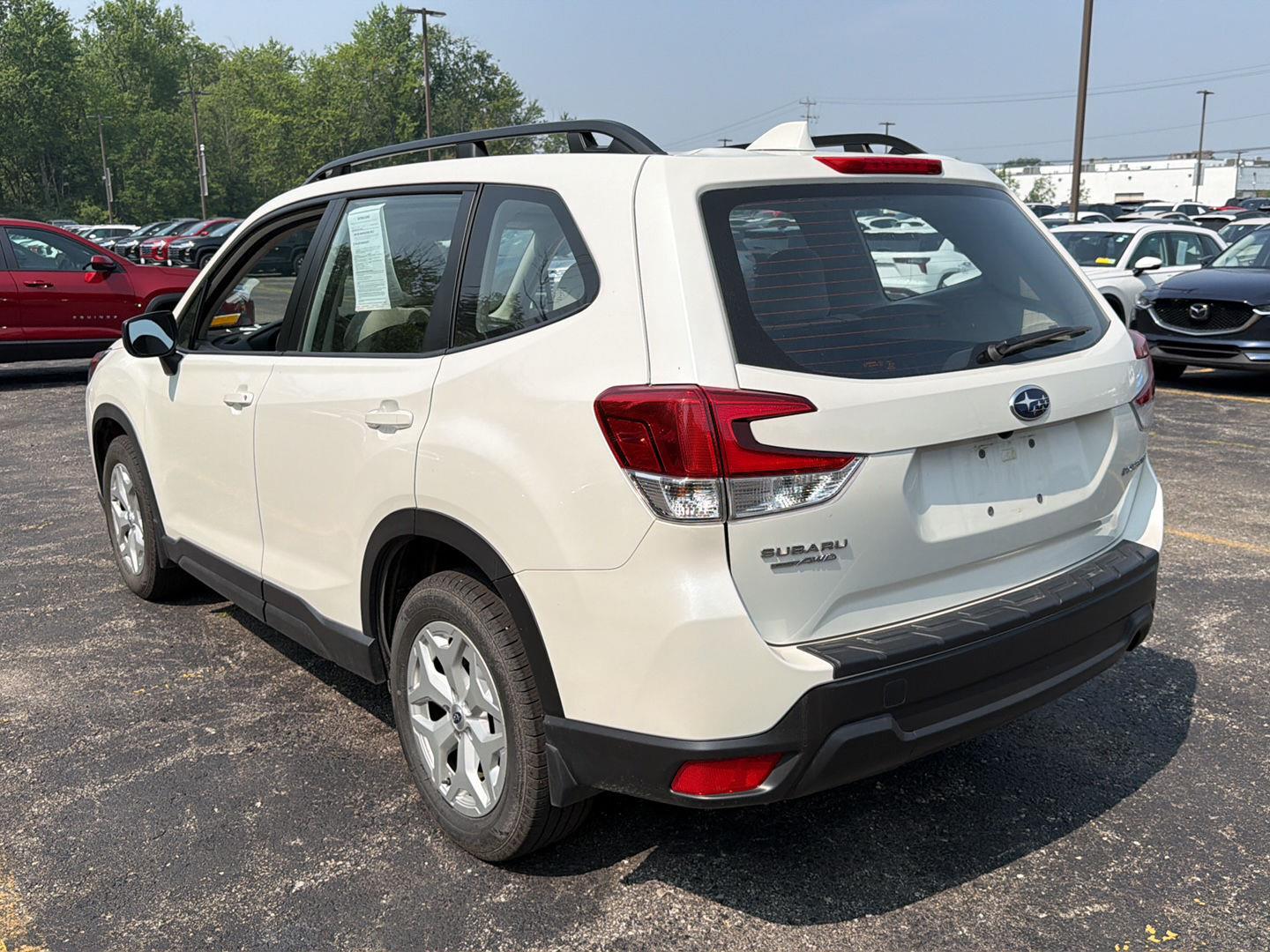 Certified Used 2022 Crystal White Pearl Subaru  image 9