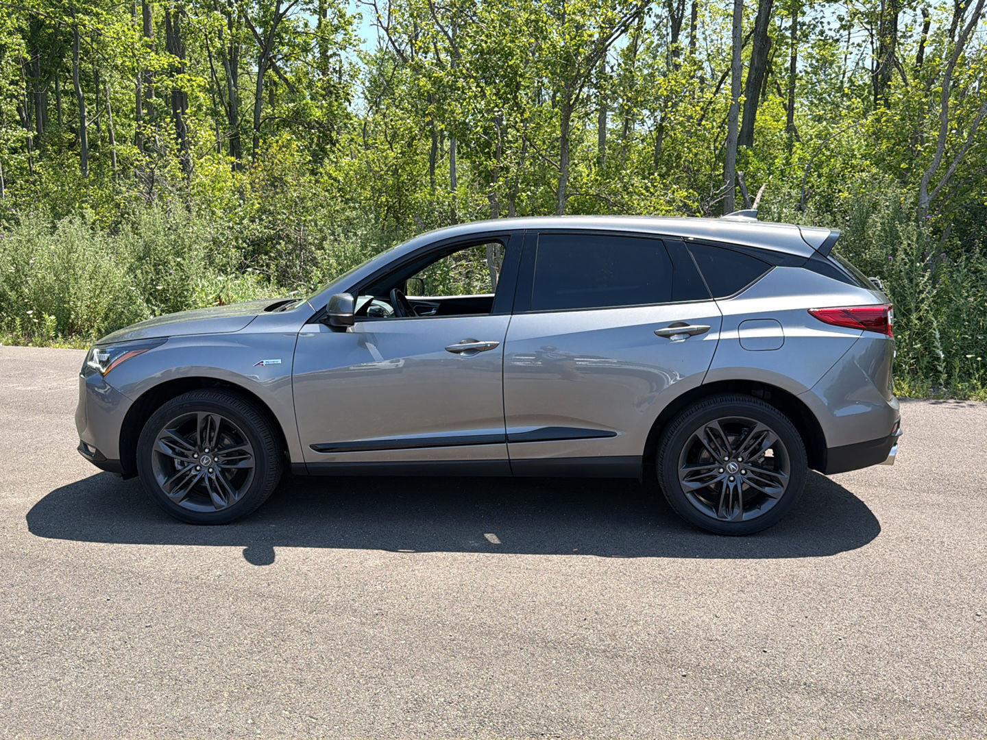 Used 2023 Liquid Carbon Metallic Acura SH-AWD w/A-SPEC image 11