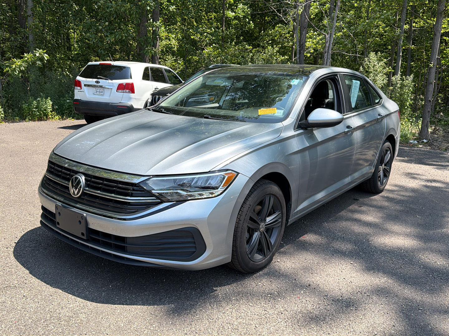 Used 2023 Platinum Gray Metallic Volkswagen SE image 12