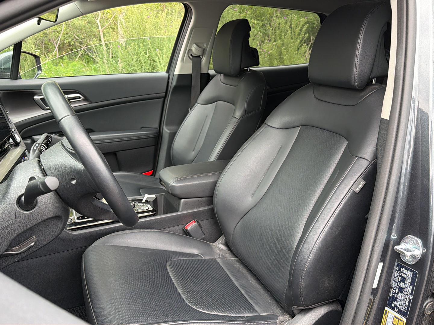 Used 2025 Gravity Gray Kia EX image 14