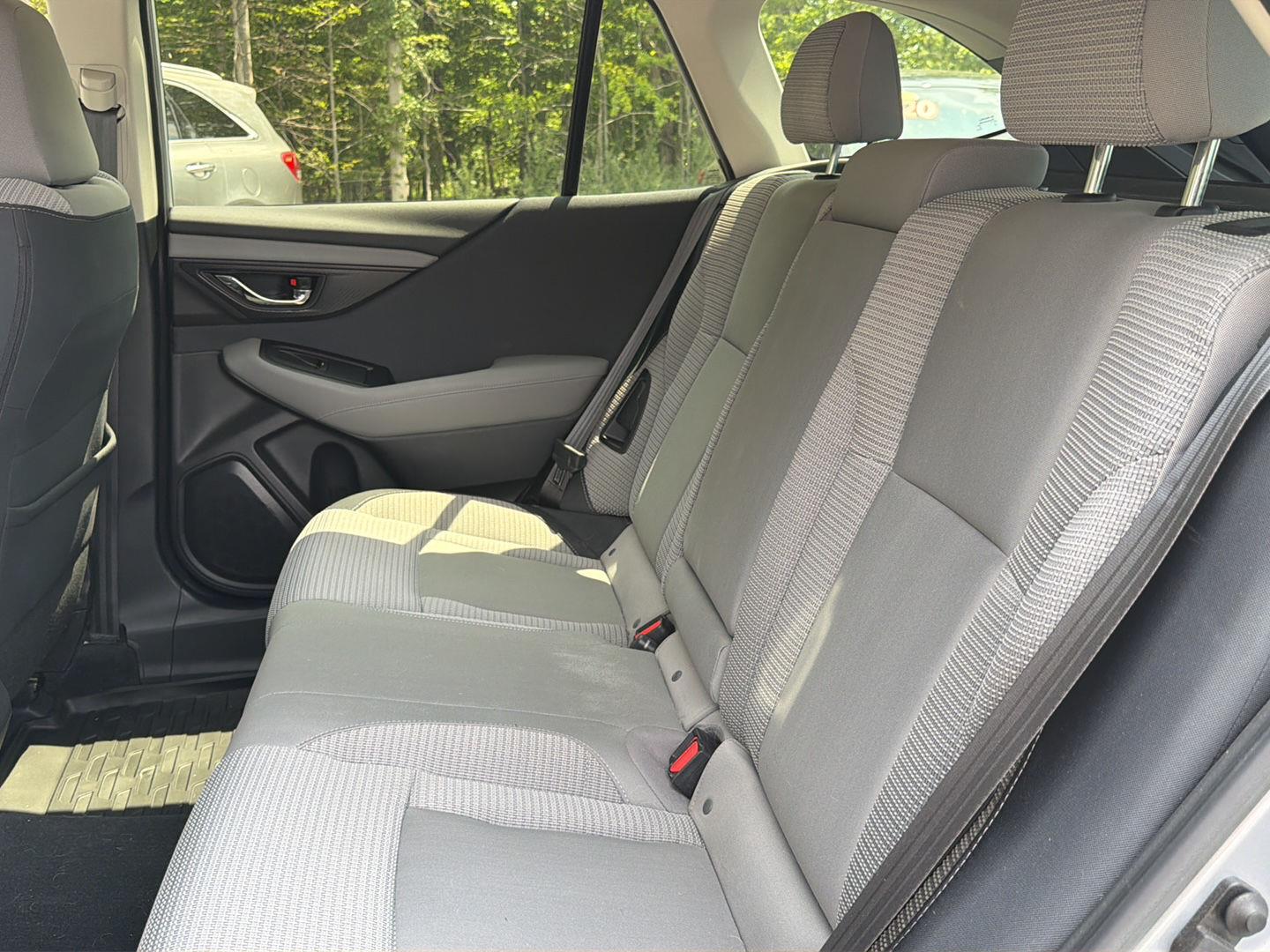 Used 2020 Ice Silver Metallic Subaru Premium image 15