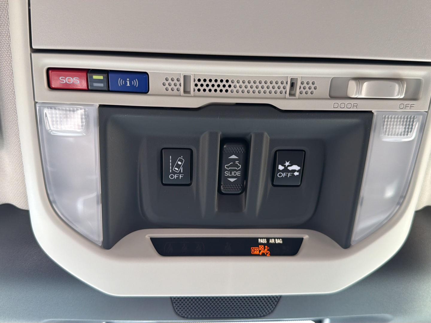 Used 2023 Ice Silver Metallic Subaru Premium image 18