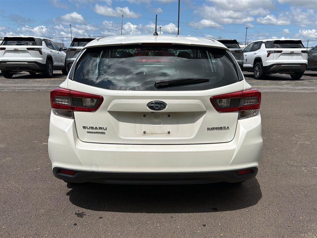 Certified Used 2023 Crystal White Pearl Subaru  image 9