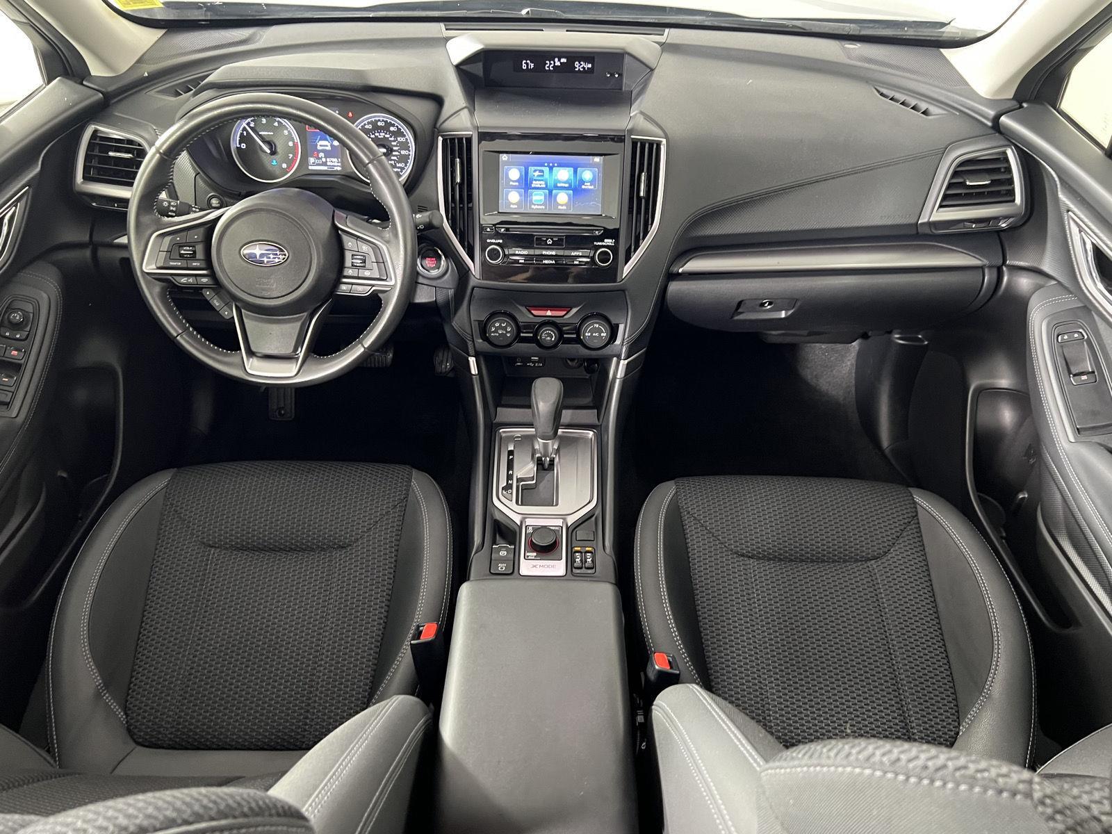 Used 2023 Ice Silver Metallic Subaru Premium image 25