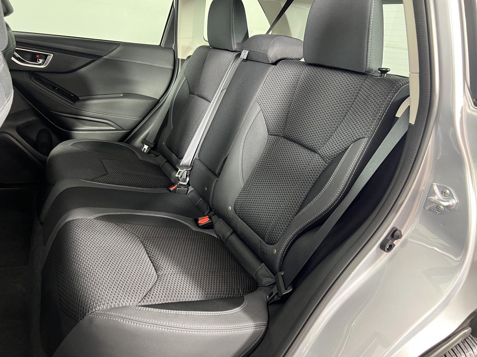 Used 2023 Ice Silver Metallic Subaru Premium image 26