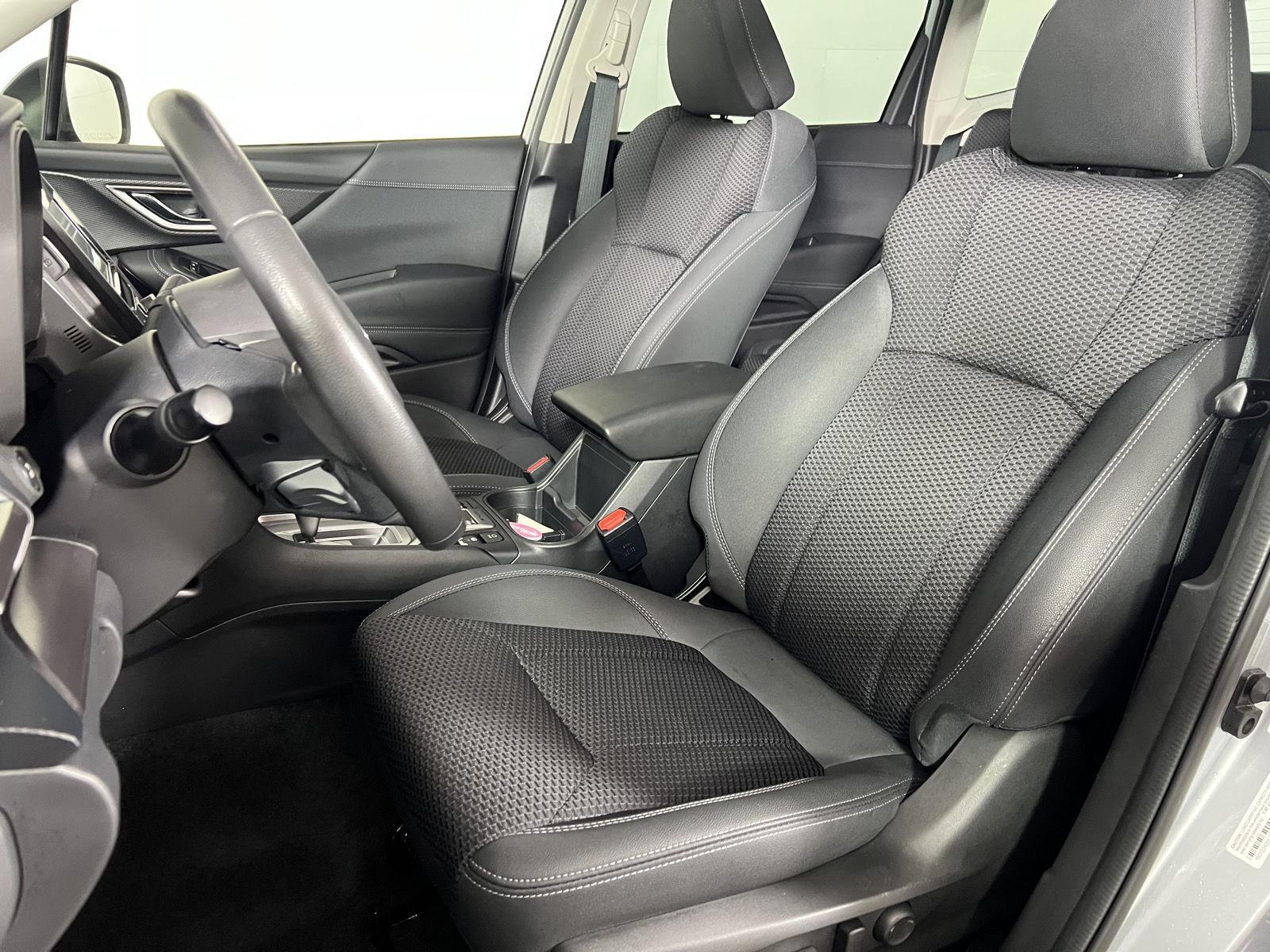 Used 2023 Ice Silver Metallic Subaru Premium image 36