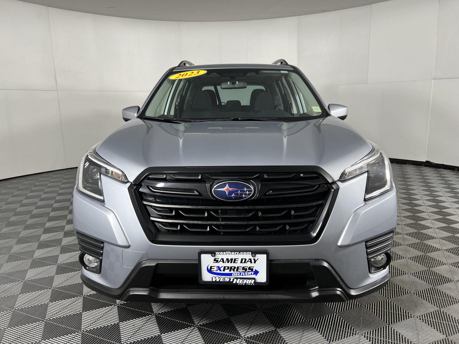 Used 2023 Ice Silver Metallic Subaru Premium image 39