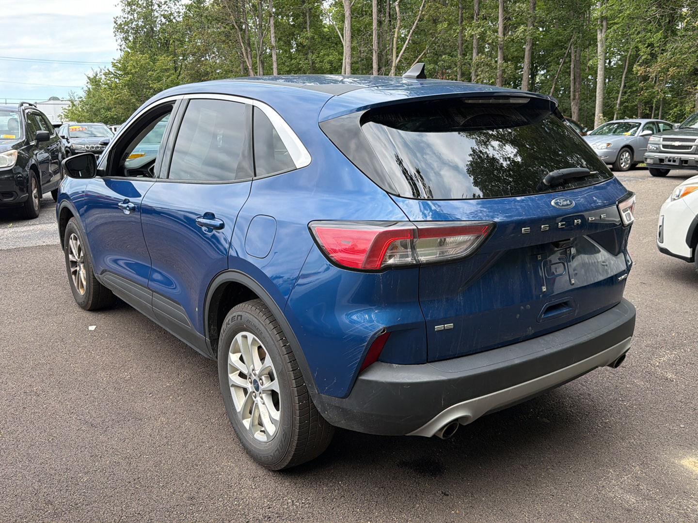 Used 2022 Atlas Blue Ford SE image 5