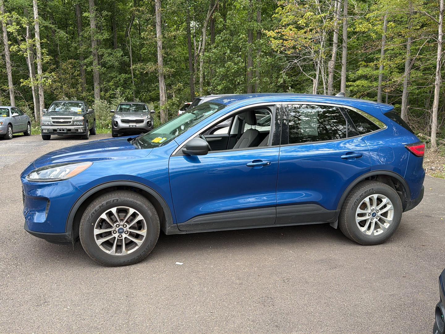 Used 2022 Atlas Blue Ford SE image 6