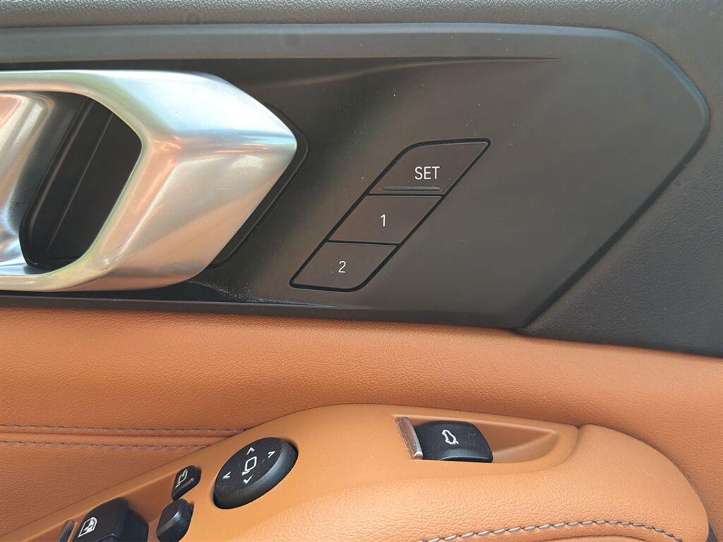 Used 2024 Manhattan Green Metallic BMW xDrive40i image 21