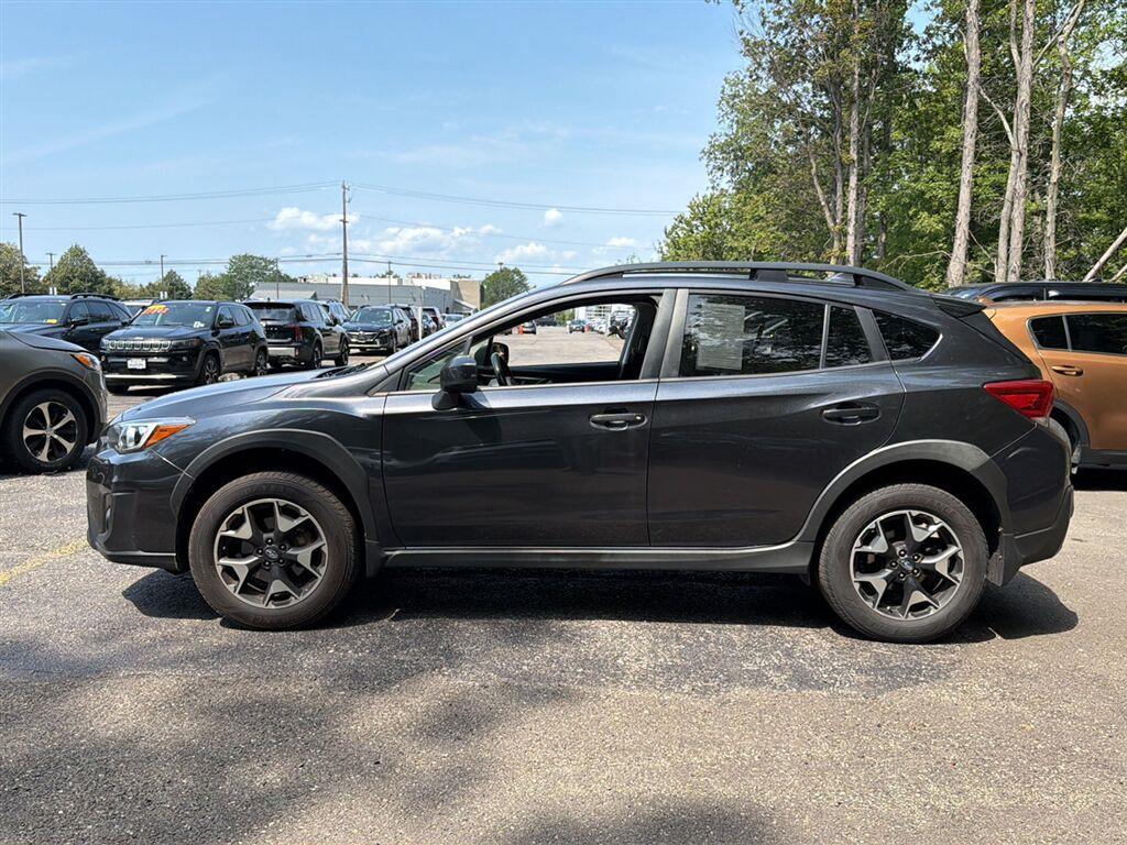Used 2019 Dark Gray Metallic Subaru Premium image 11