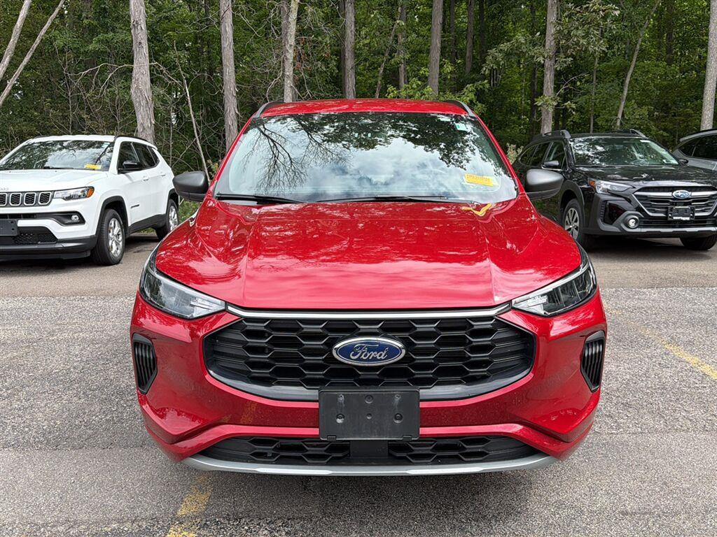 Used 2023 Rapid Red Metallic Tinted Clearcoat Ford ST-Line image 12
