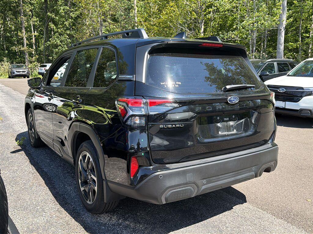 Certified Used 2025 Crystal Black Silica Subaru Limited image 10