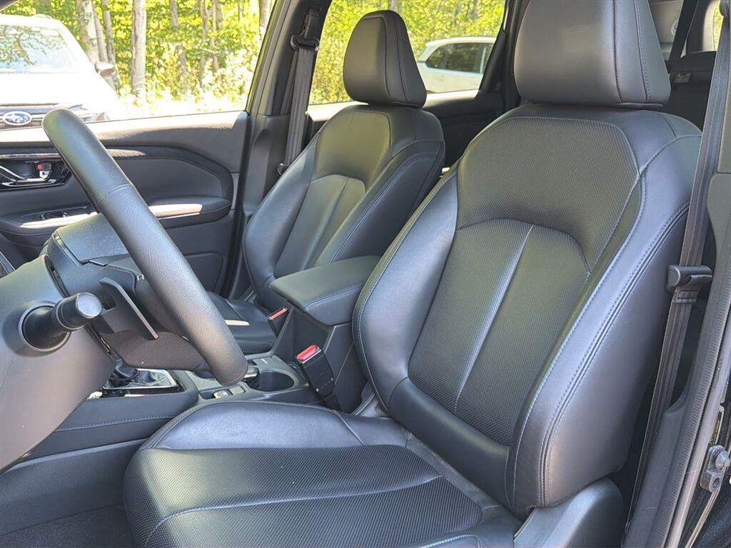 Certified Used 2025 Crystal Black Silica Subaru Limited image 2