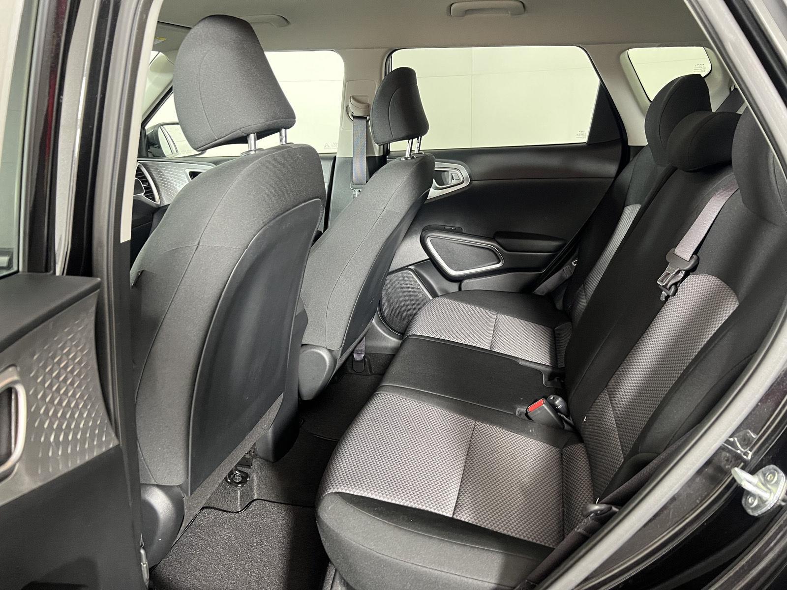 Used 2023 Fusion Black Kia LX image 7
