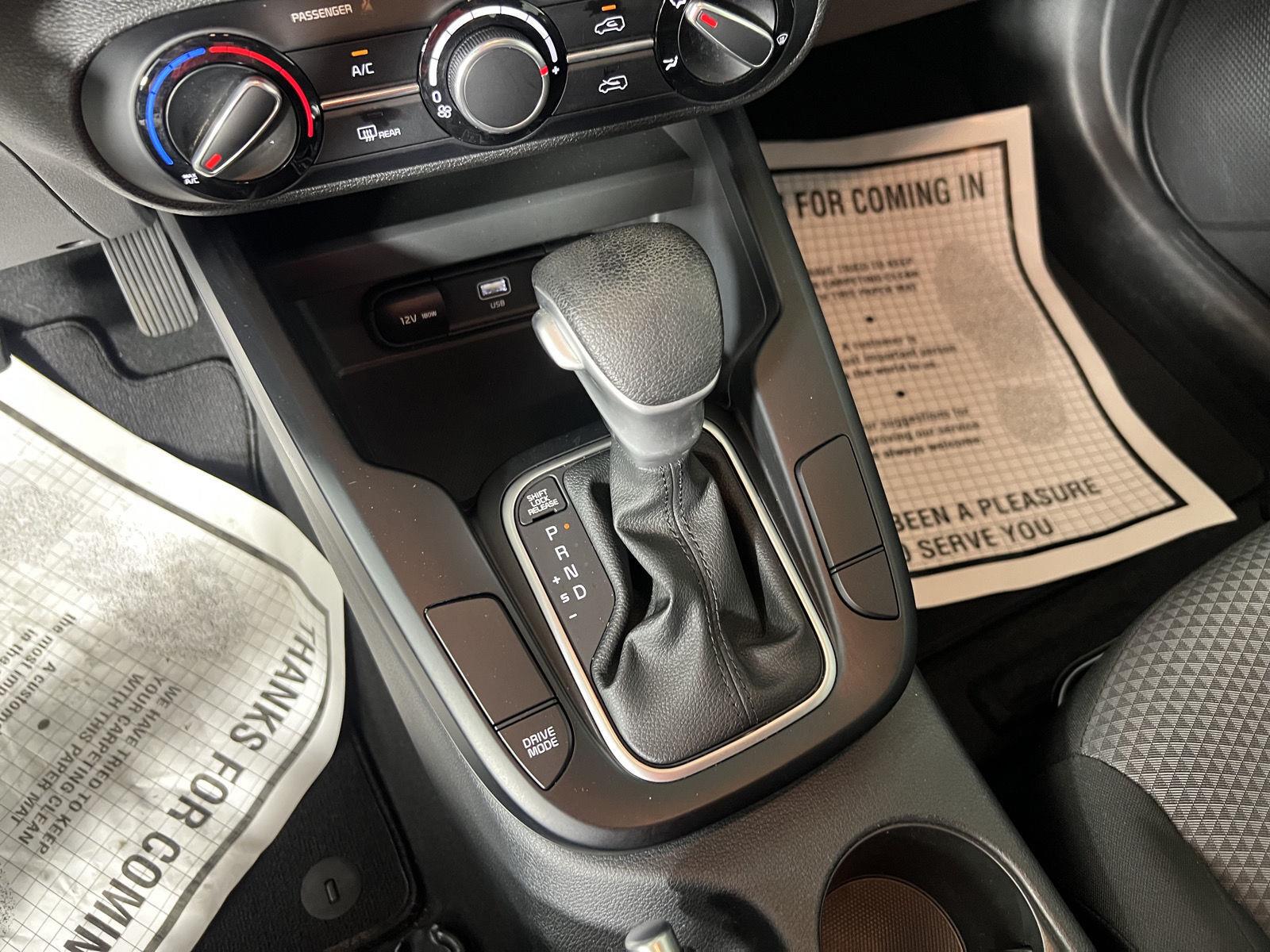 Used 2023 Fusion Black Kia LX image 9