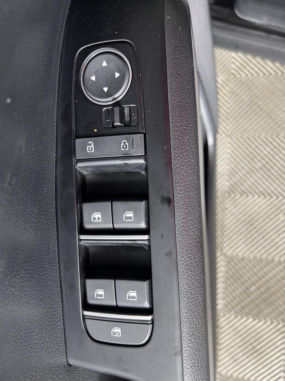 Used 2023 Fusion Black Kia LX image 16