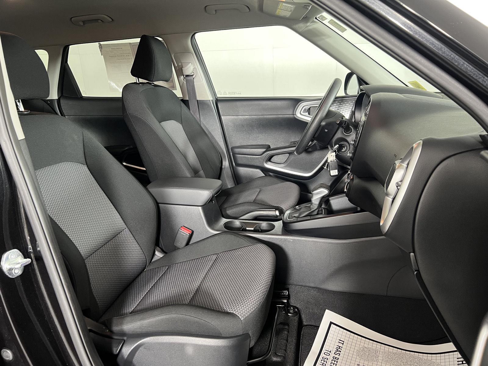 Used 2023 Fusion Black Kia LX image 22