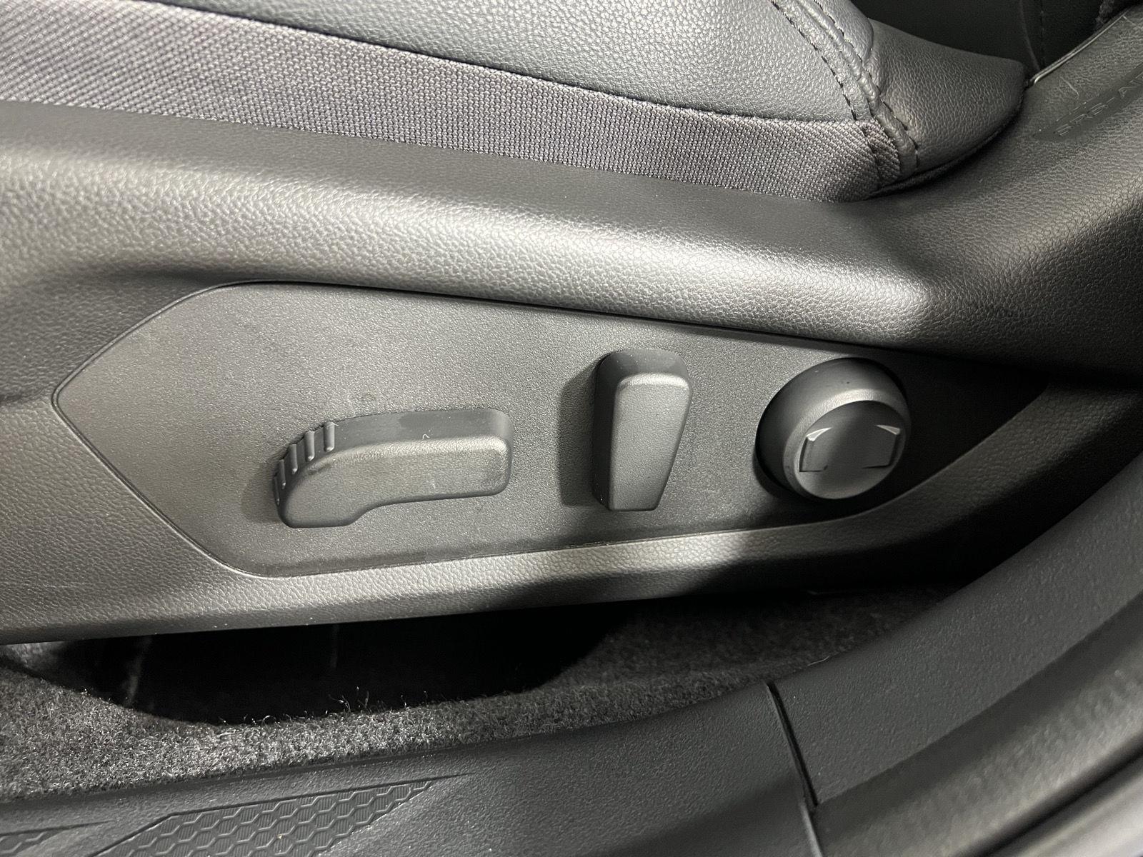 New 2026 Sapphire Blue Pearl Subaru Premium image 16
