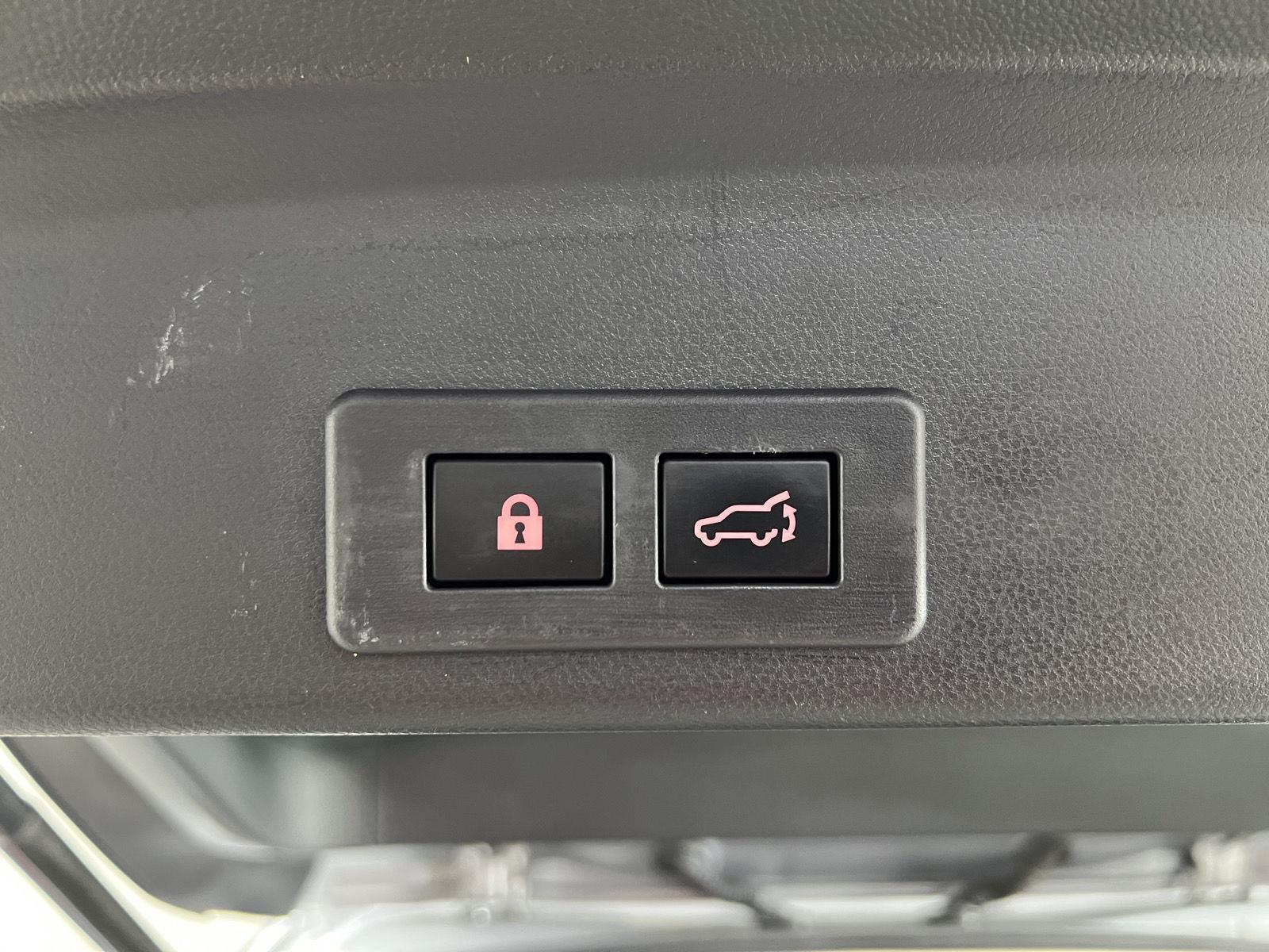 Used 2020 Ice Silver Metallic Subaru Limited image 46