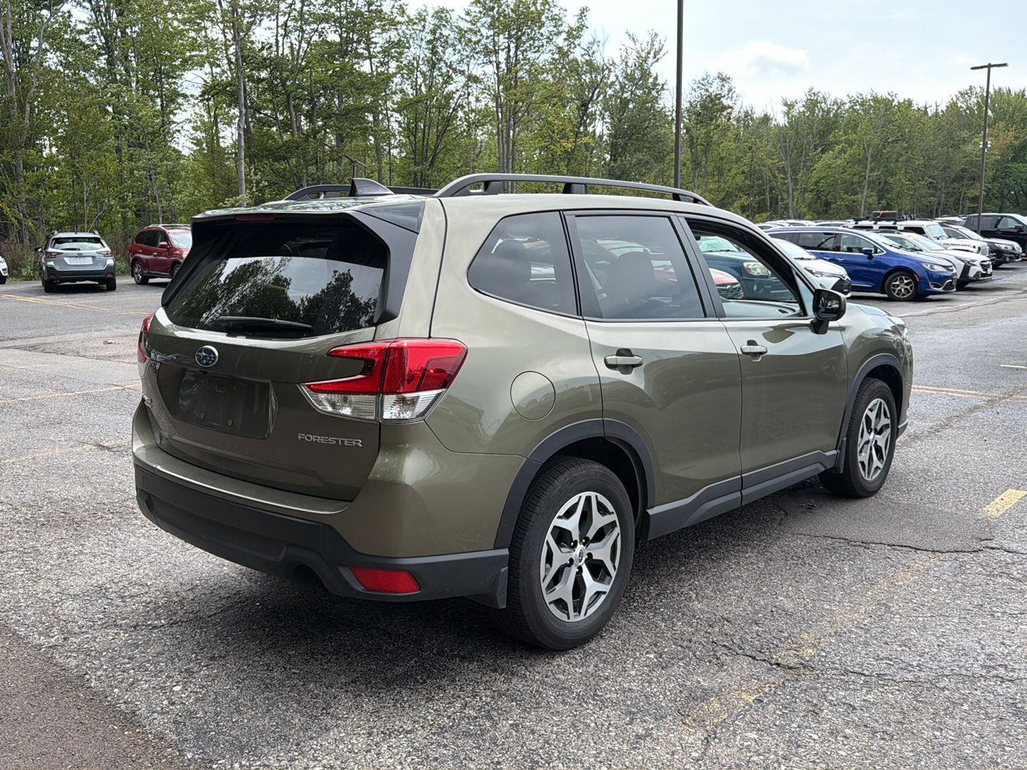 Certified Used 2024 Autumn Green Metallic Subaru Premium image 8