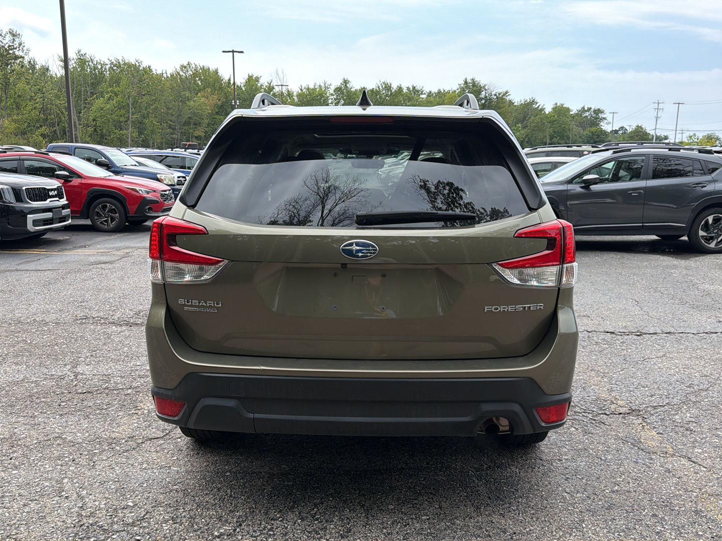 Certified Used 2024 Autumn Green Metallic Subaru Premium image 9