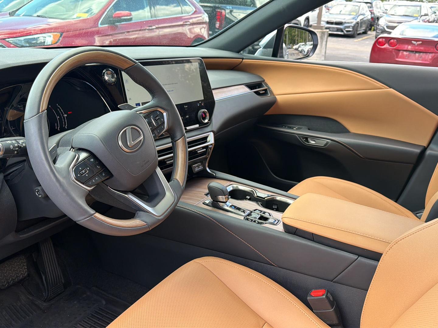 Used 2023 Iridium Lexus RX 350 Premium image 2