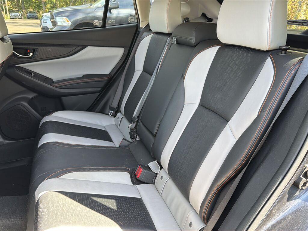 Used 2018 Dark Gray Metallic Subaru Limited image 15
