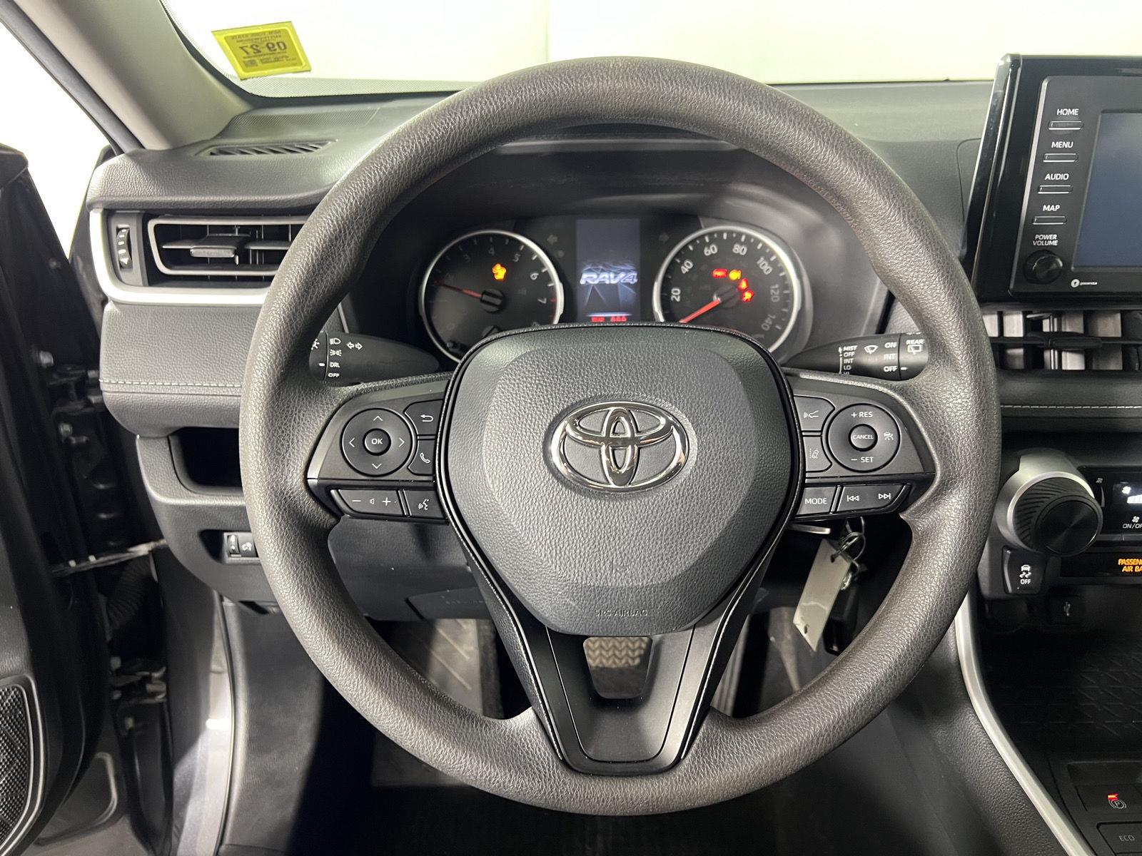 Used 2022 Magnetic Gray Metallic Toyota LE image 9