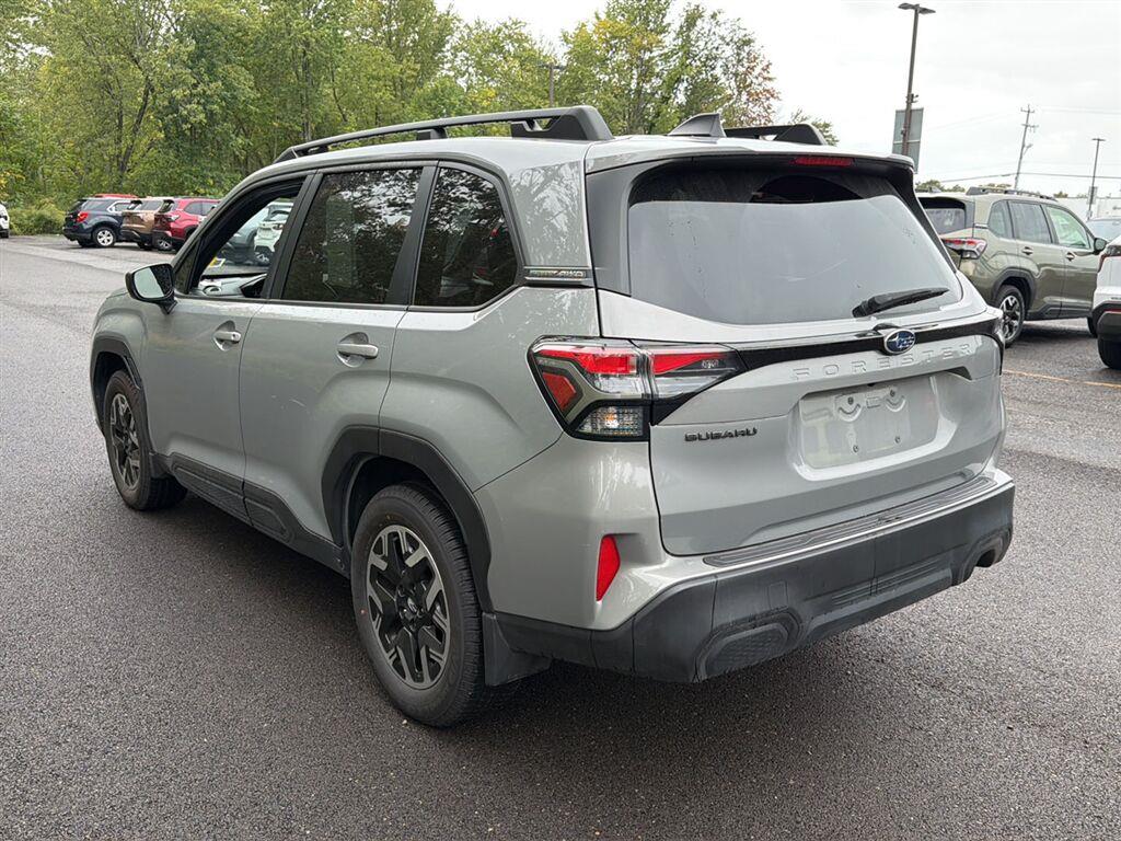Certified Used 2025 River Rock Pearl Subaru Premium image 10