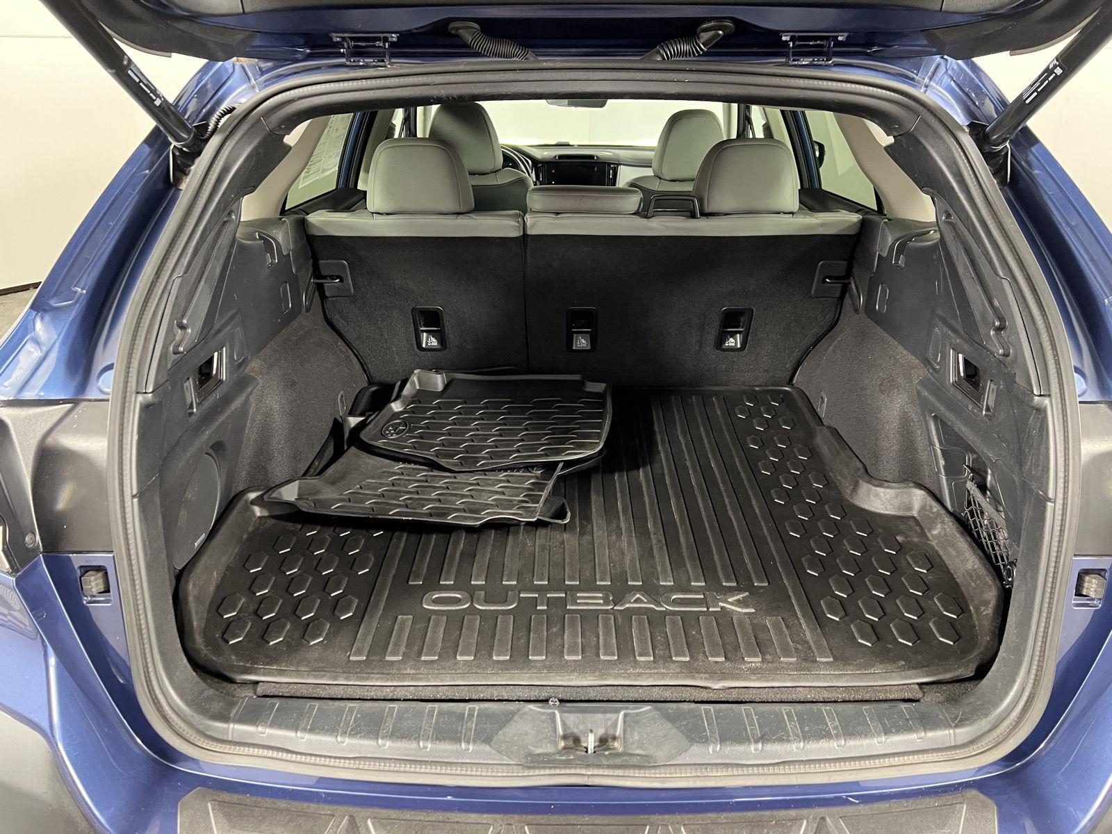 Used 2022 Abyss Blue Pearl Subaru Limited image 8