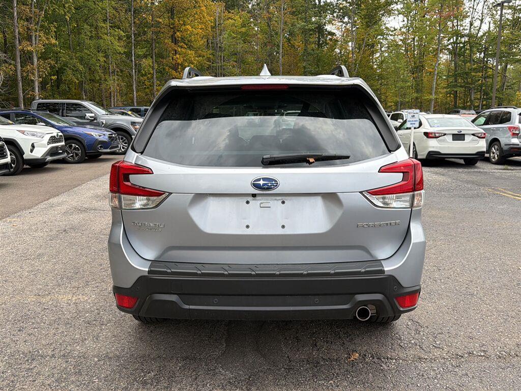 Certified Used 2023 Ice Silver Metallic Subaru Limited image 9