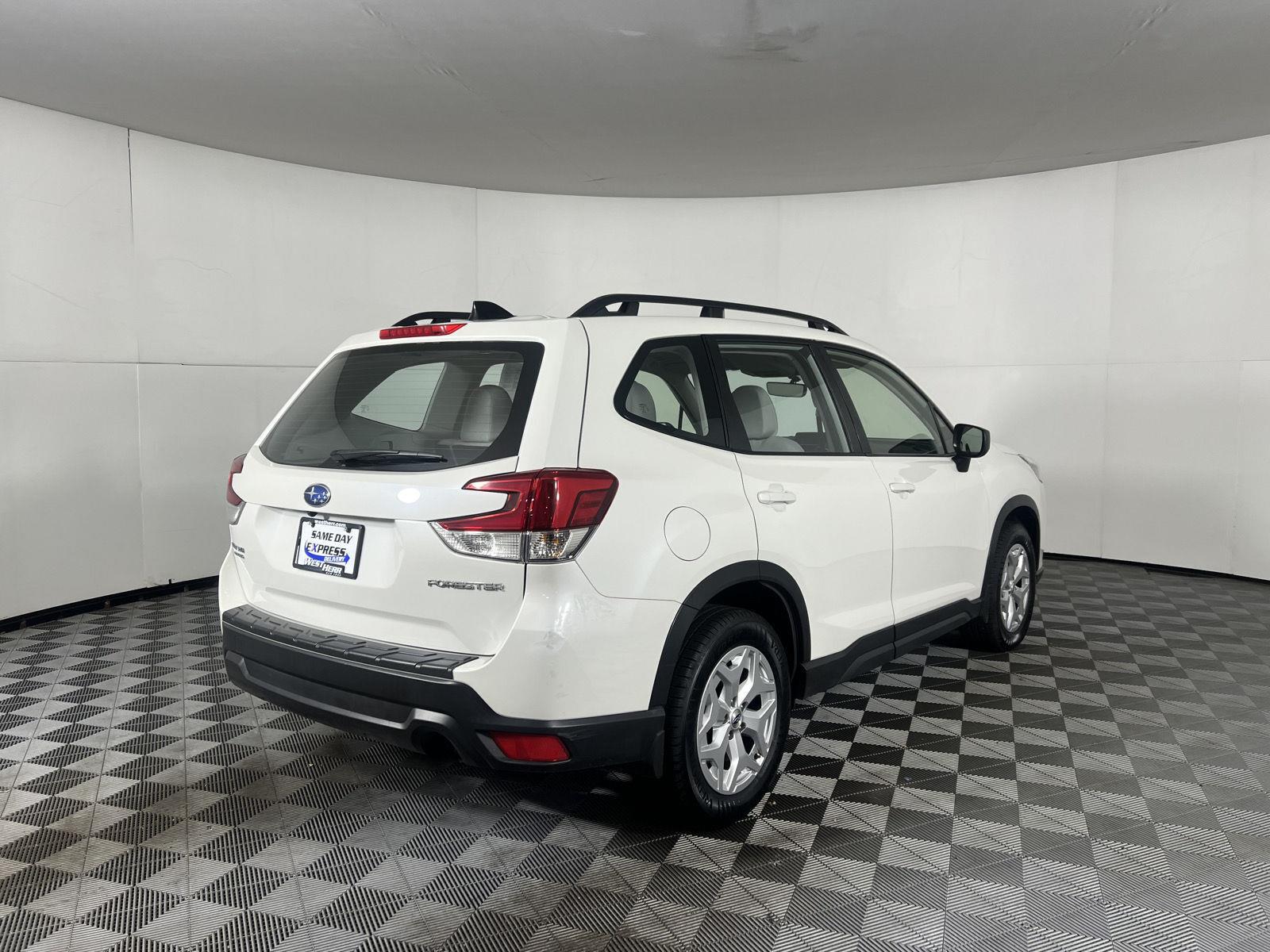 Certified Used 2024 Crystal White Pearl Subaru  image 7