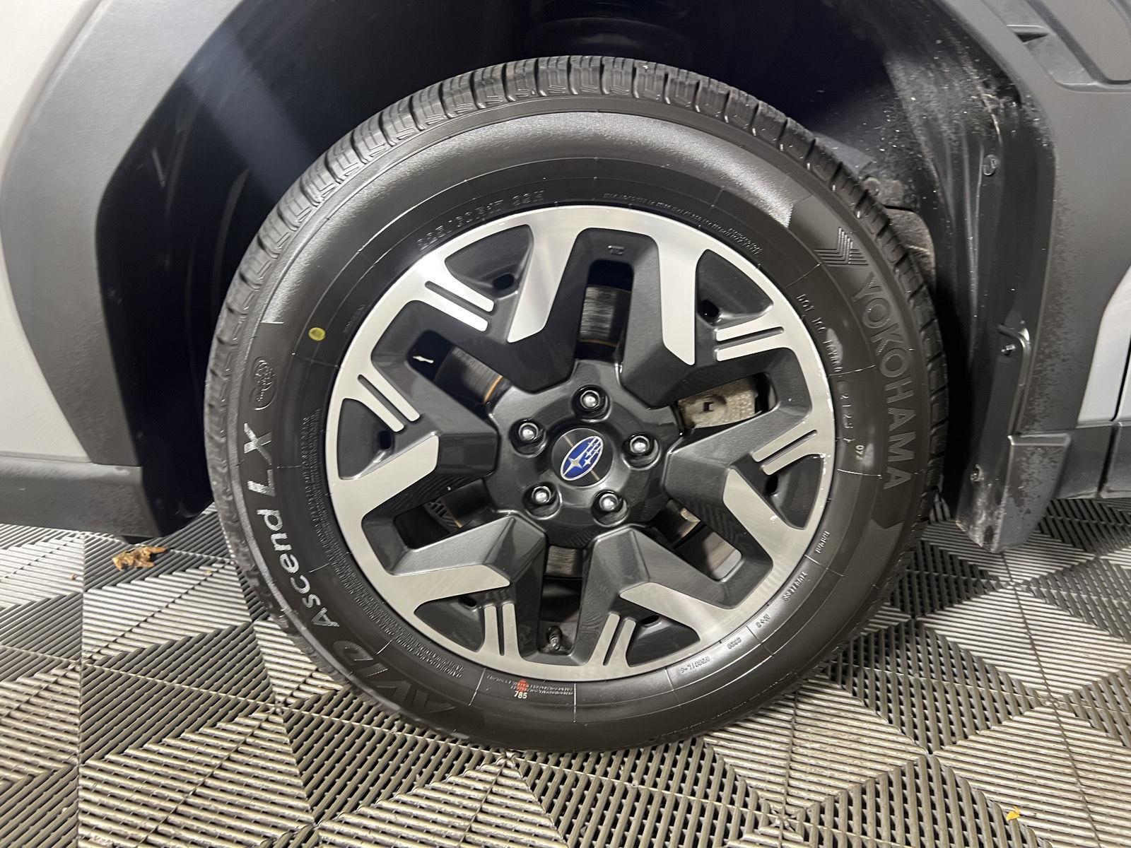 Certified Used 2025 River Rock Pearl Subaru Premium image 43