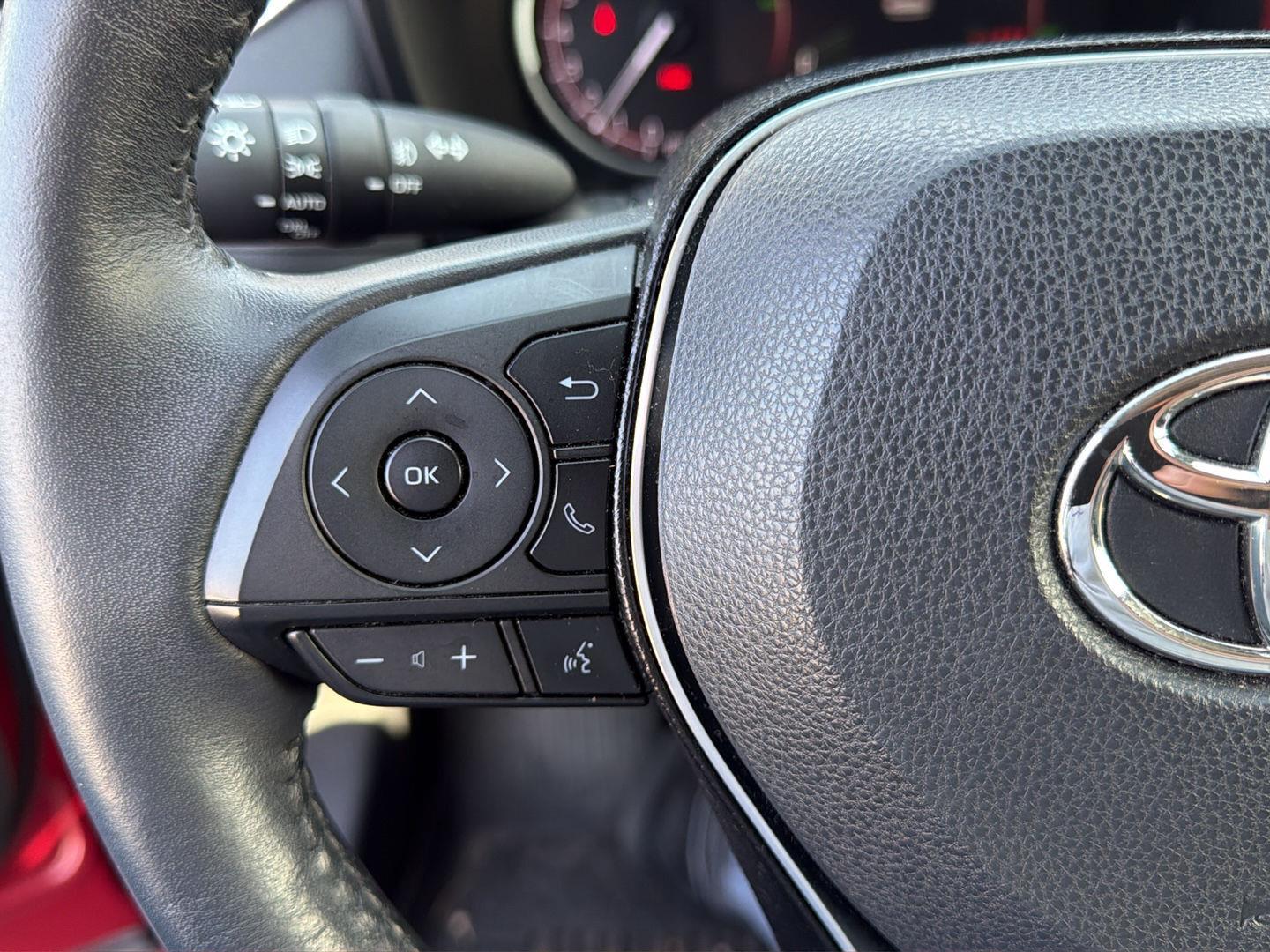 Used 2019 Ruby Flare Pearl Toyota Adventure image 12