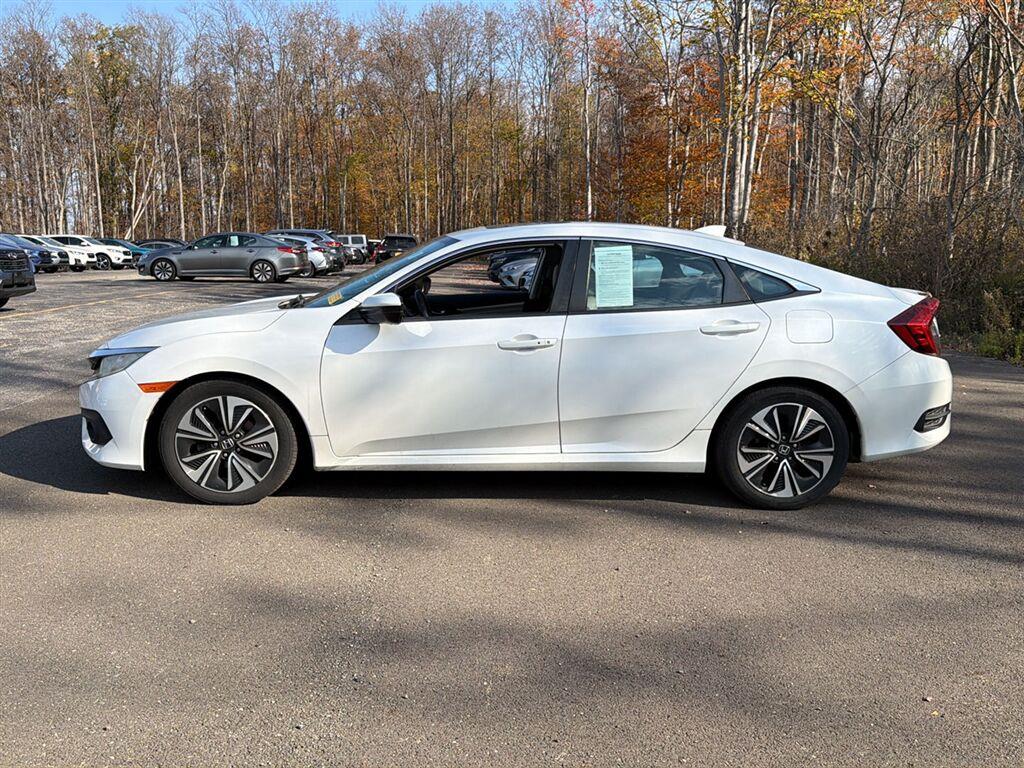 Used 2016 Wh Honda  image 11