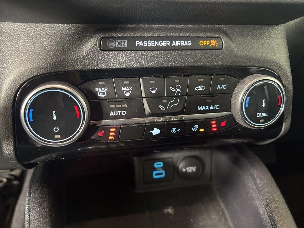 Used 2022 Gray Metallic Ford SEL image 22