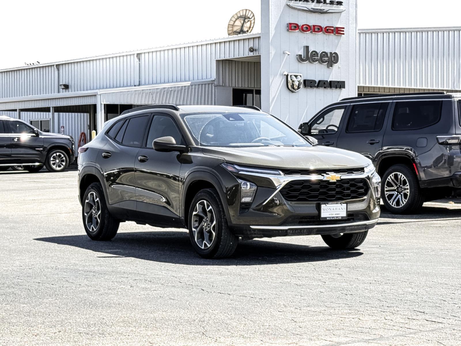 View vehicle photo 6