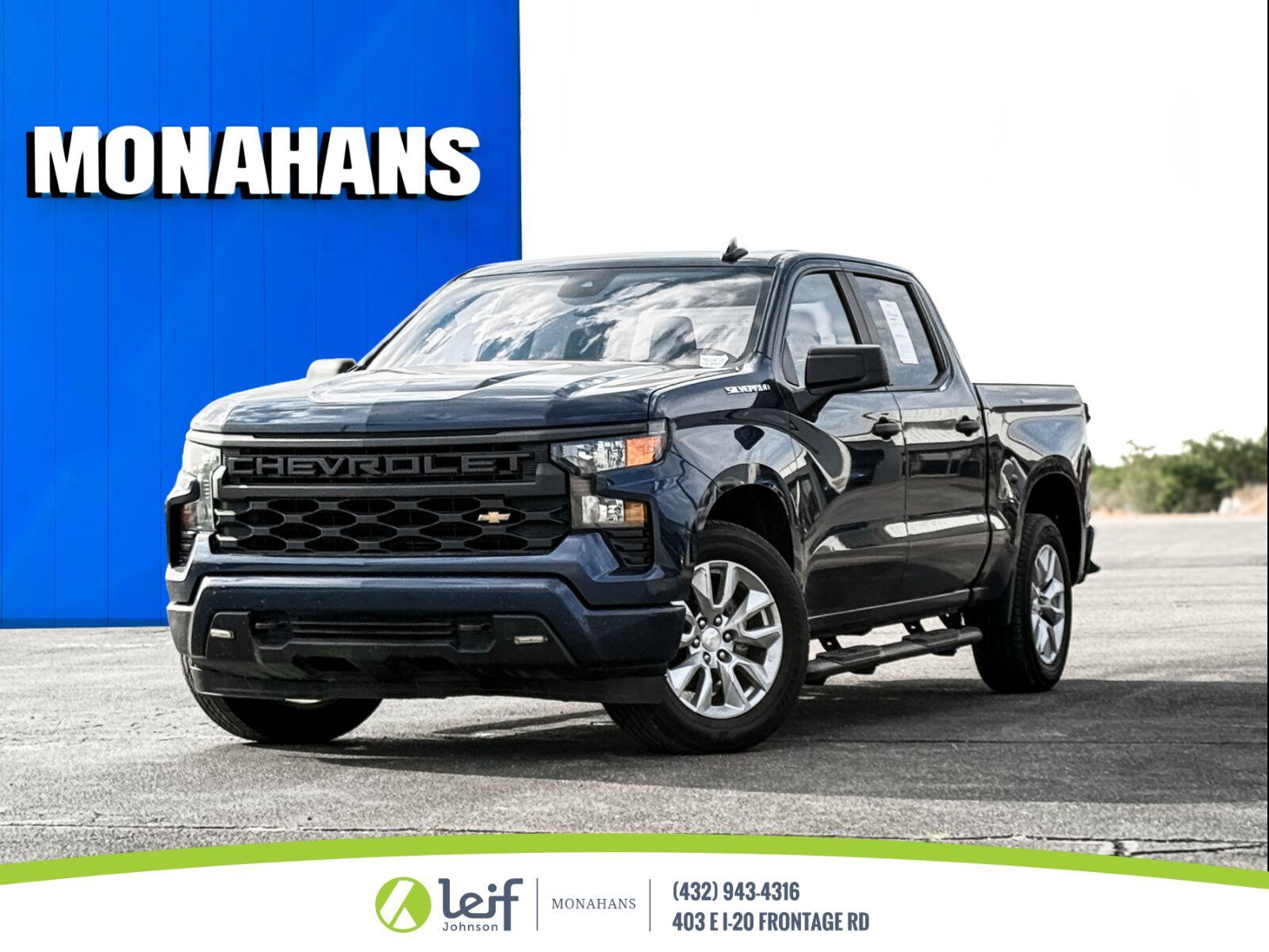 2022 Chevrolet Silverado 1500 Azul (Northsky Blue Metallic) Camioneta 4X2 8 velocidades Automática