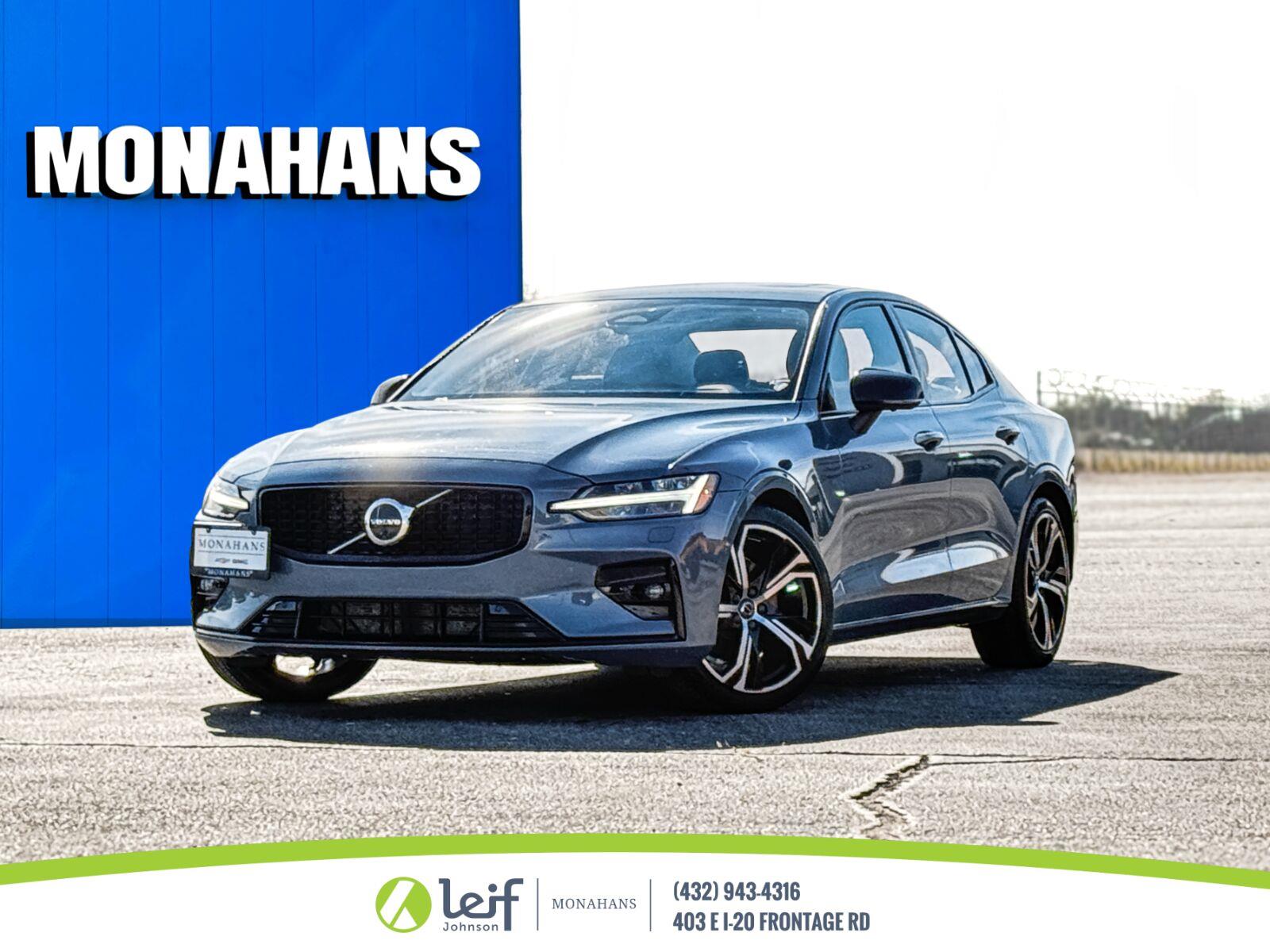 Gray (Thunder Grey Metallic) 2024 Volvo S60 Sedan Front-Wheel Drive Automatic
