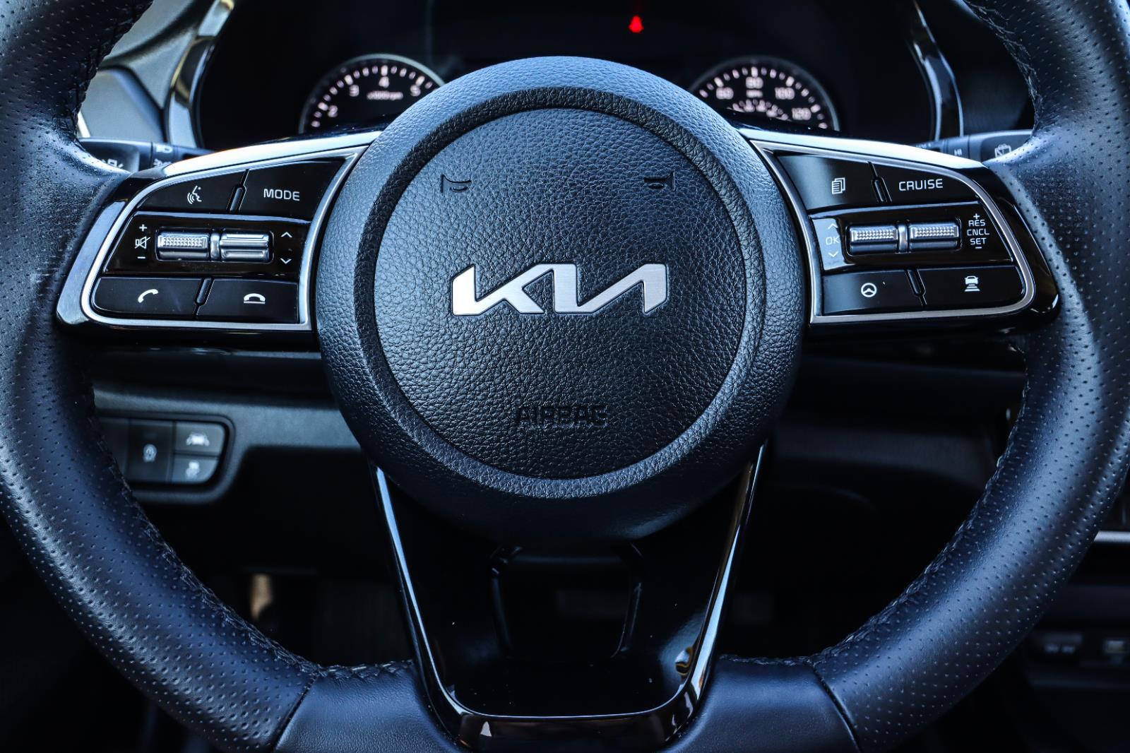2023 Kia Seltos SX - Photo 15