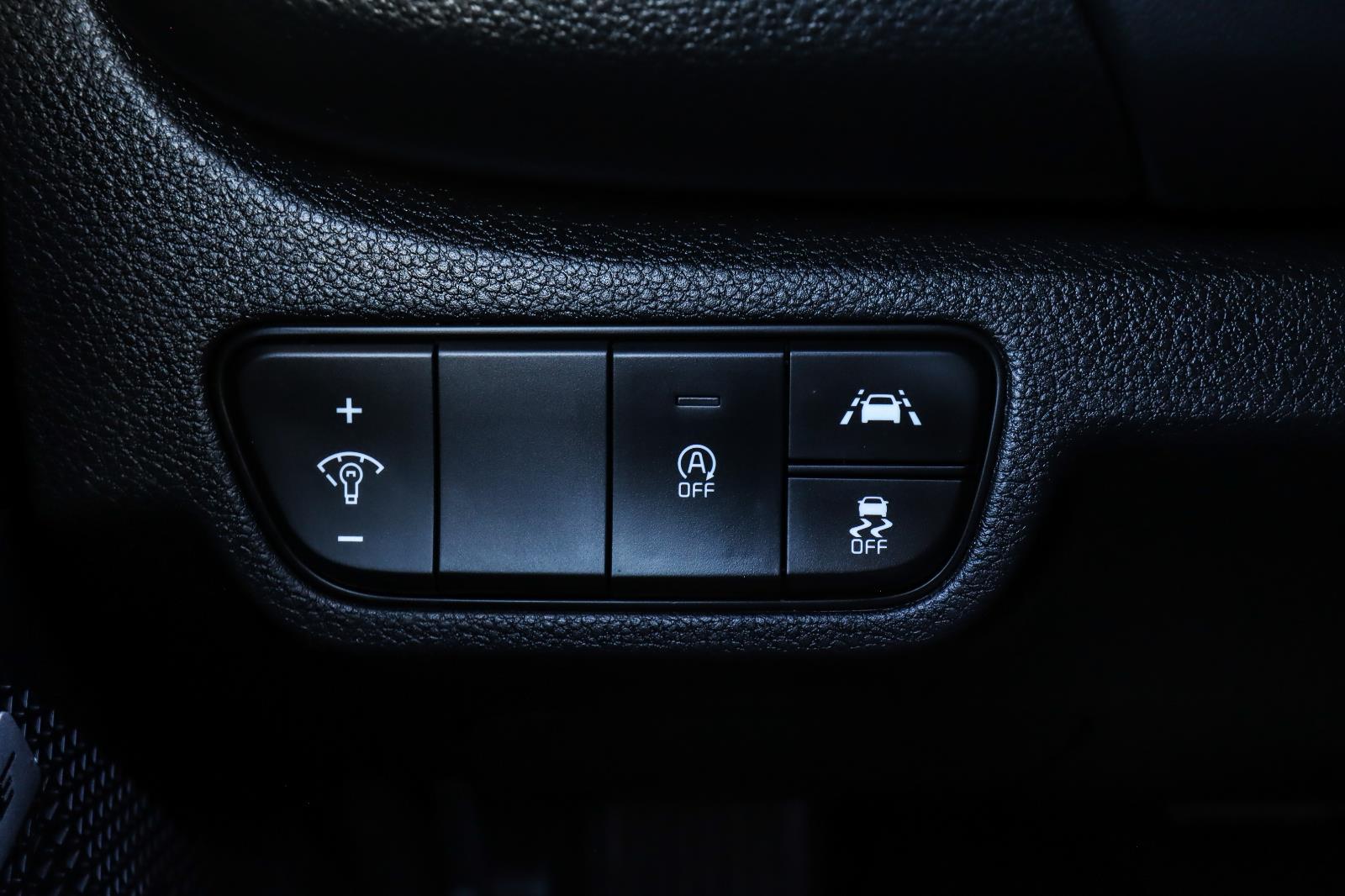 2023 Kia Seltos SX - Photo 12