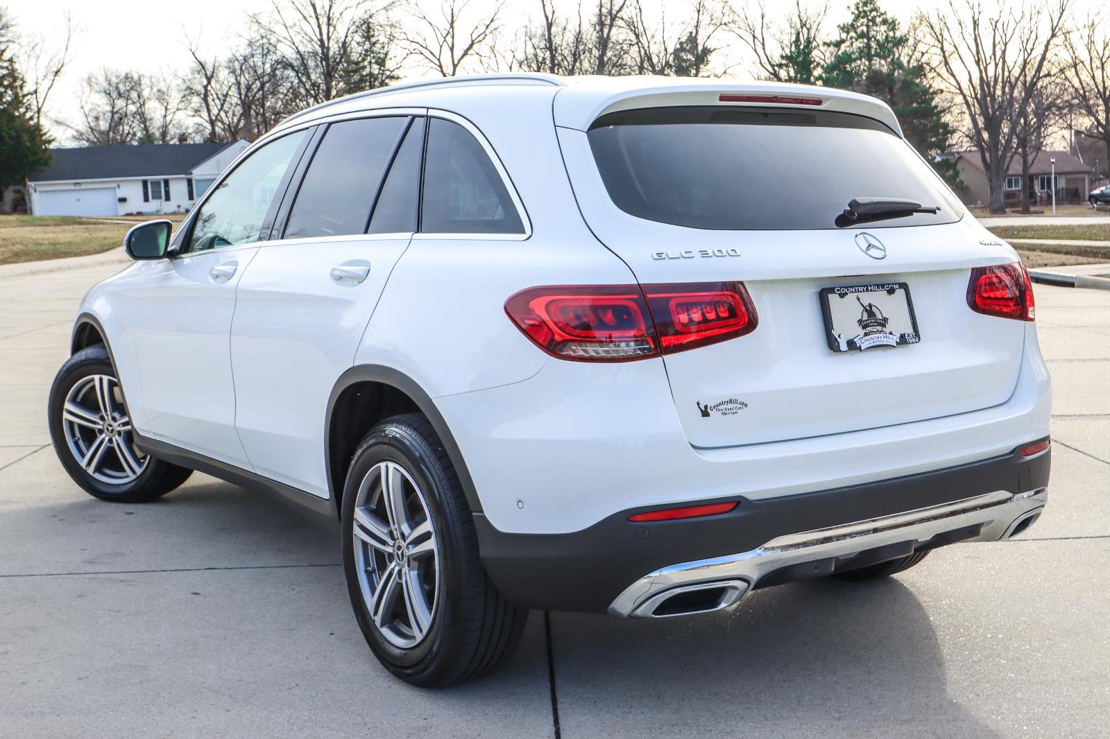 2021 Mercedes-Benz GLC GLC300 - Photo 11
