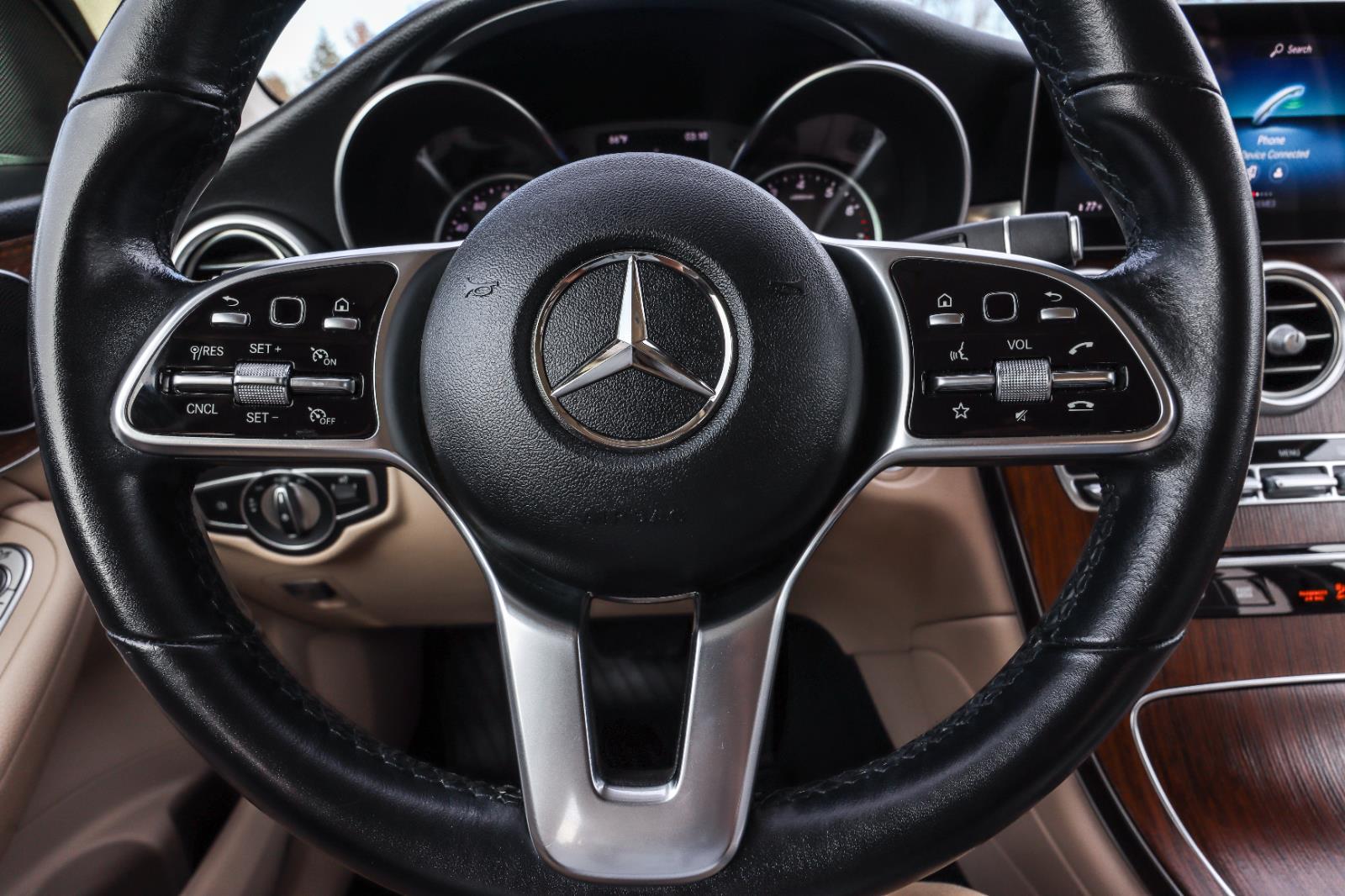2021 Mercedes-Benz GLC GLC300 - Photo 10