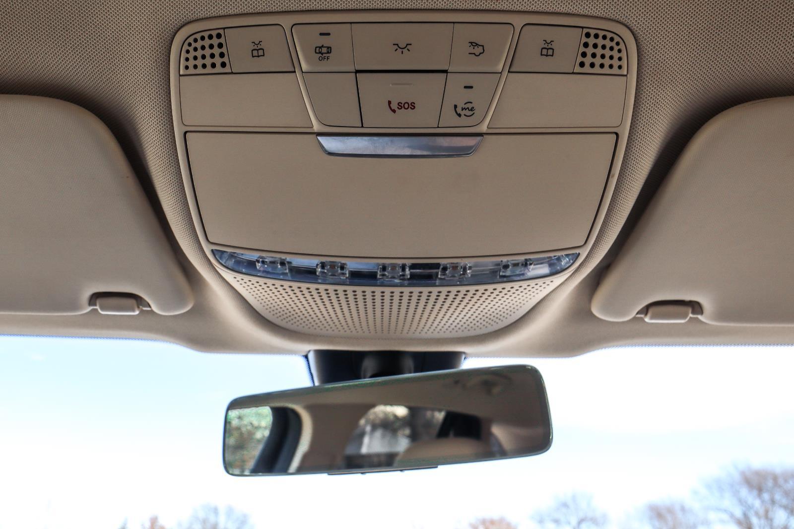 2021 Mercedes-Benz GLC GLC300 - Photo 29